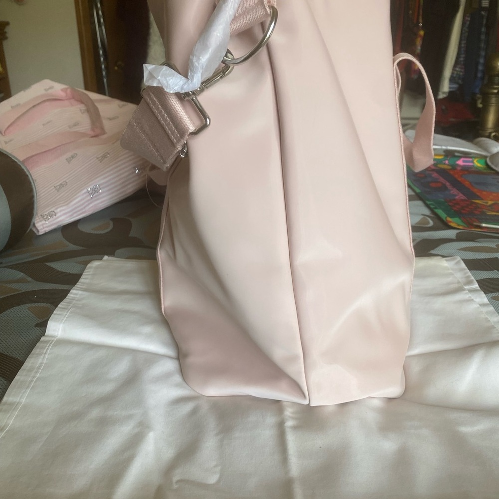 Victoria's Secret Blush Pink Travel Duffel with Embossed VS Logo - Picture 2 of 8